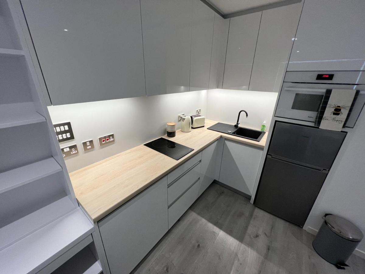 Modern Studio Apartment In Gibraltar - The Hub Exterior foto